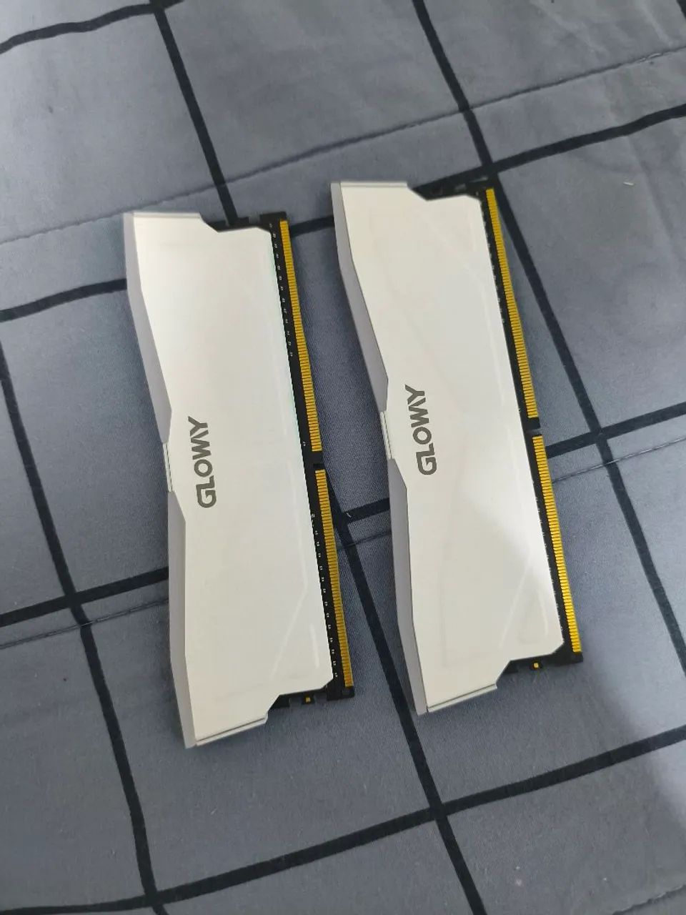 Kit 2x8gb Gloway ARGBB