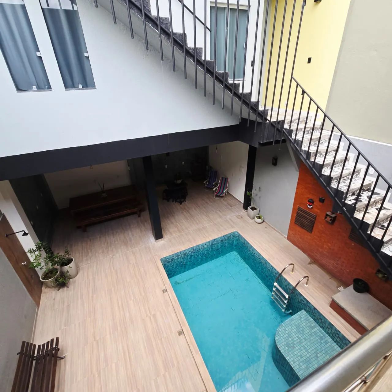 CASA 5 SUÍTES COM PISCINA E ENERGIA SOLAR - Foto 3