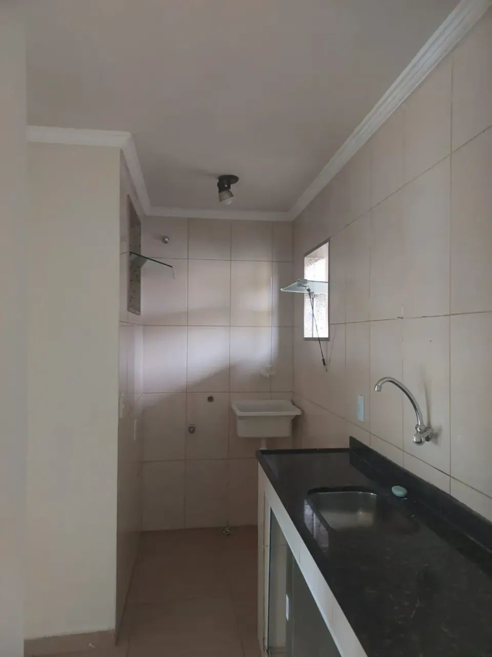 Lindo apartamento com varanda frontal Cidade Beira Mar - Foto 3