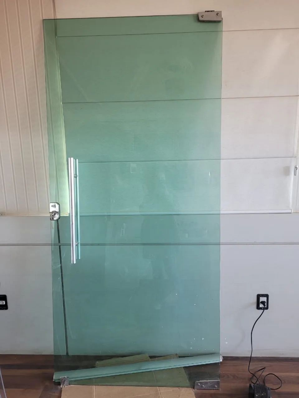 Porta pivotante 90x210