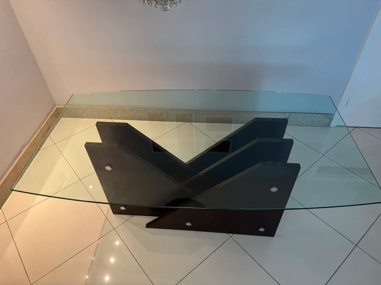 Mesa de jantar de 6 a 8 lugares