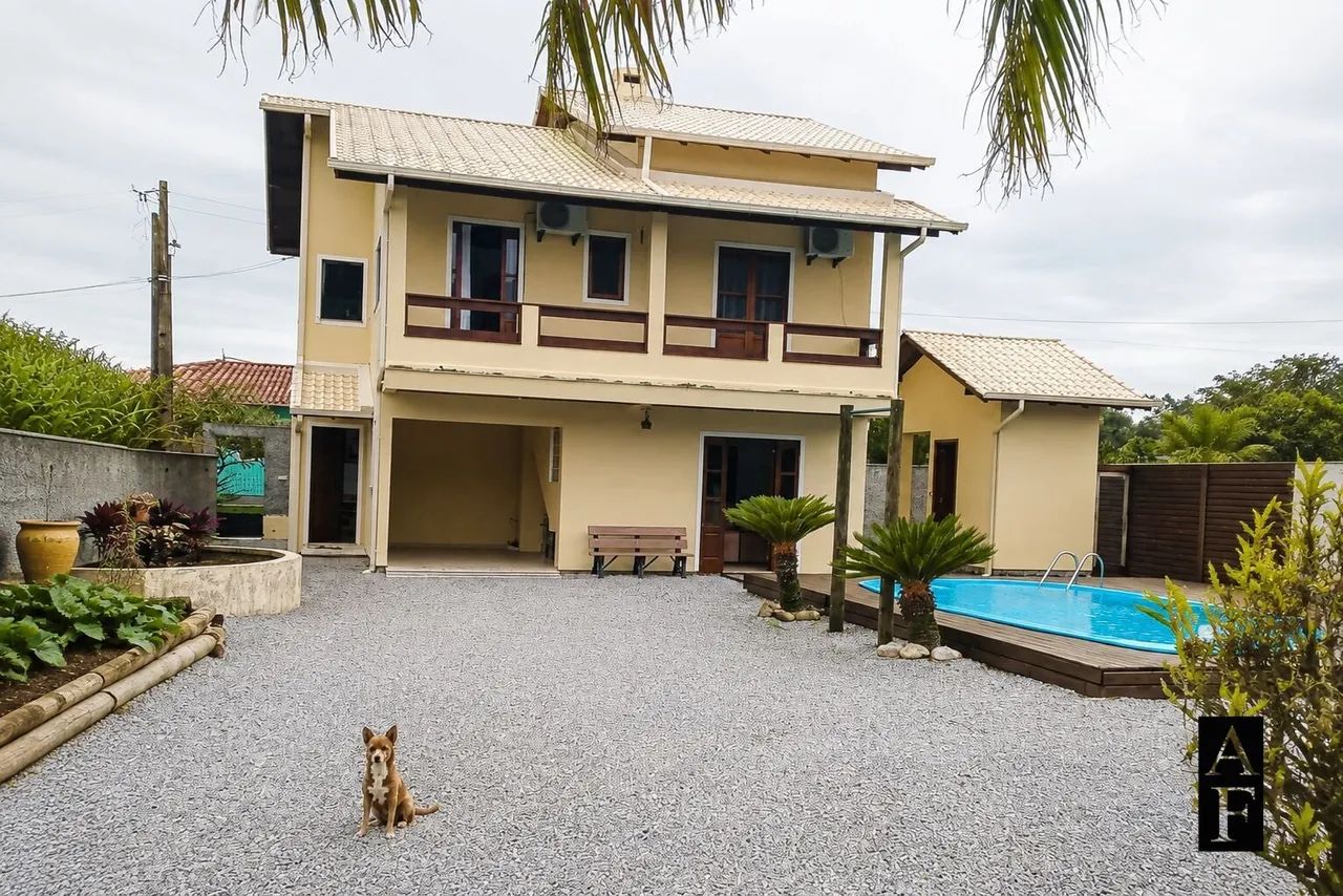 Casa à venda no bairro Centro - Paulo Lopes/SC