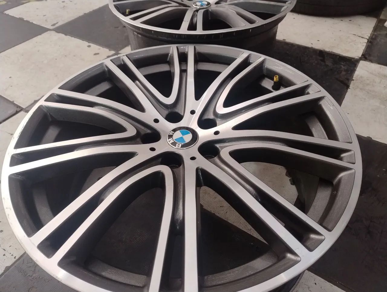 Rodas avulsas BMW 540 aro 20