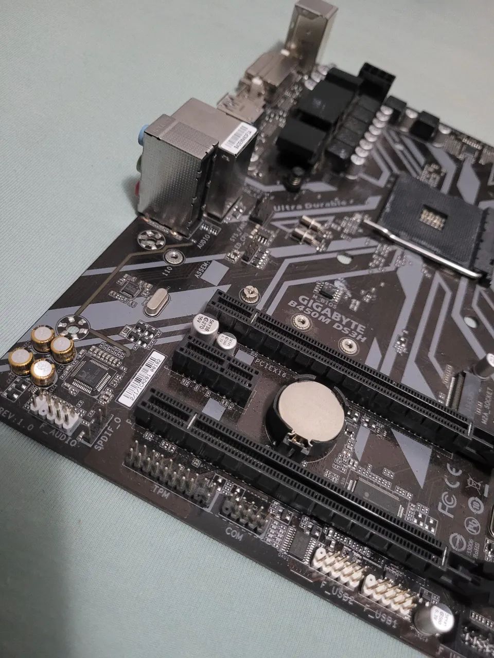 Placa mãe B450m Gigabyte AM4 Ddr4 usada - Foto 4