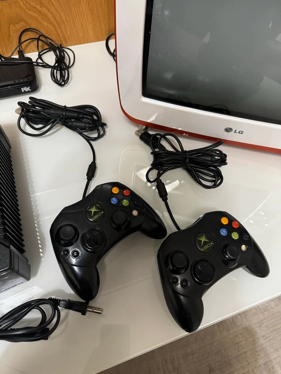 Xbox Clássico na caixa com HD 2 TB e dois controles - Foto 5
