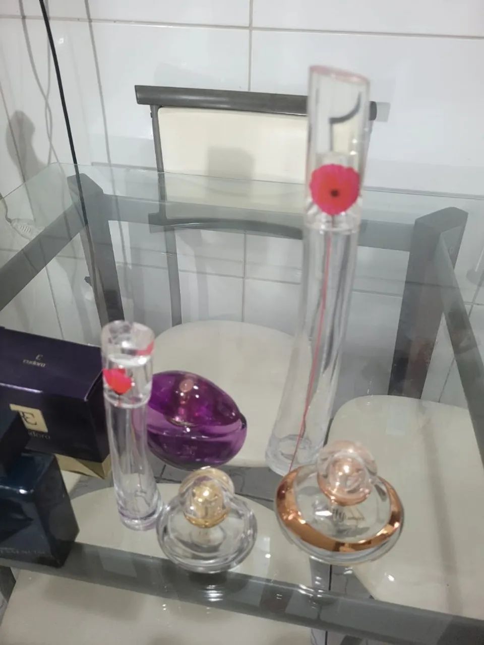 Vidro de perfume vazio  - Foto 4