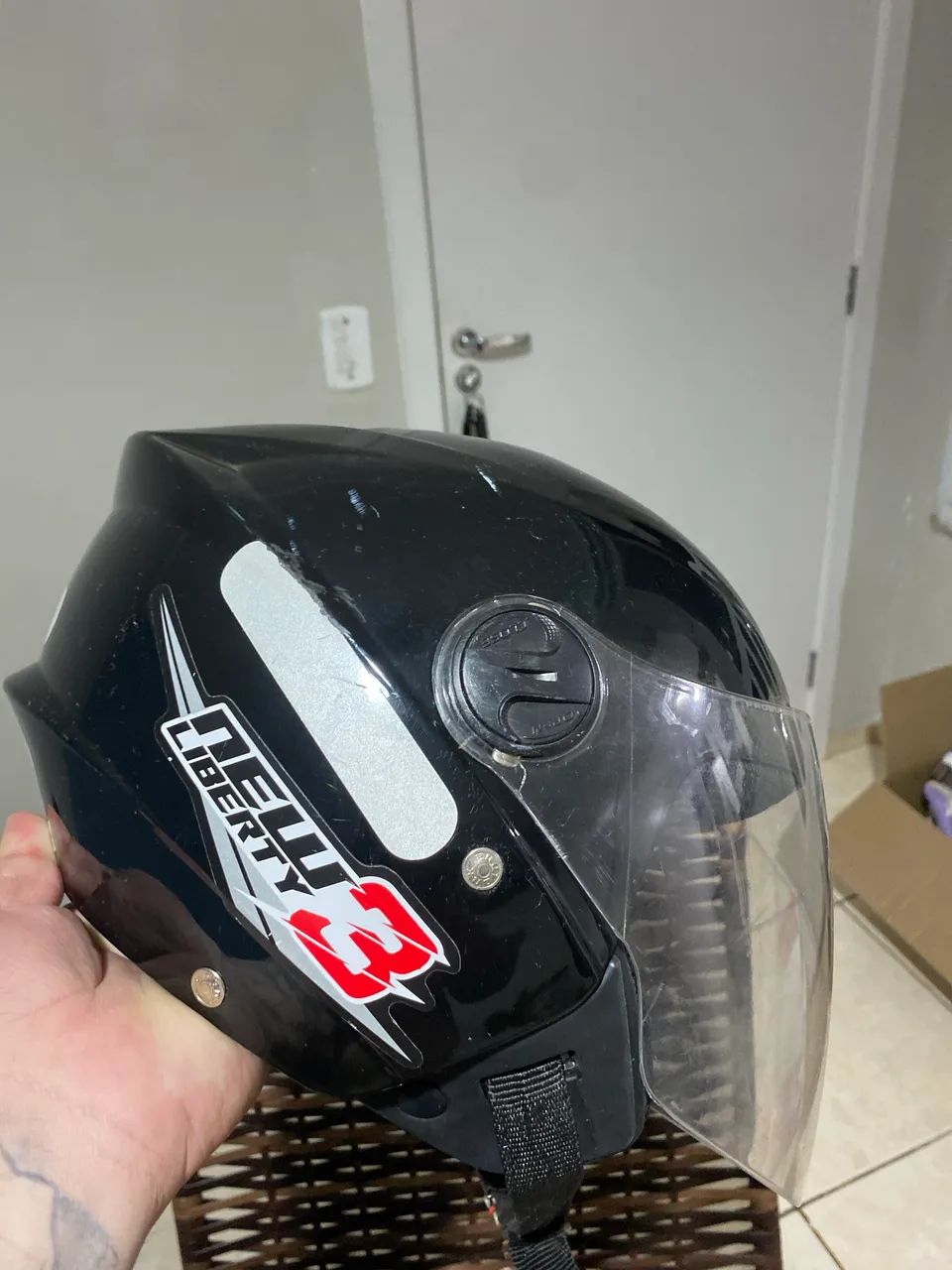 Vendo dois capacetes usados  - Foto 4