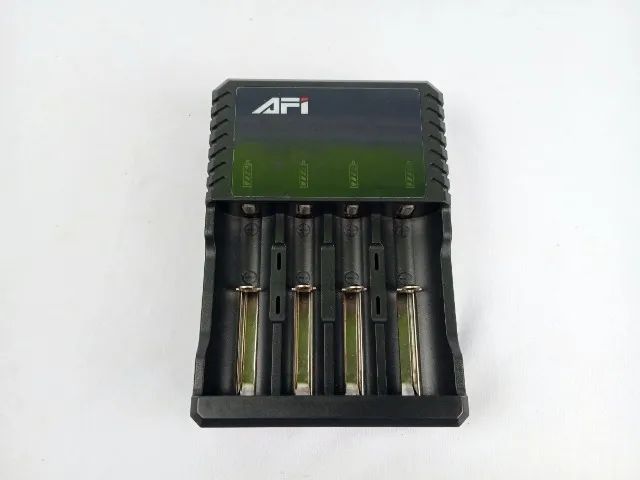 Carregador de Bateria e Pilha