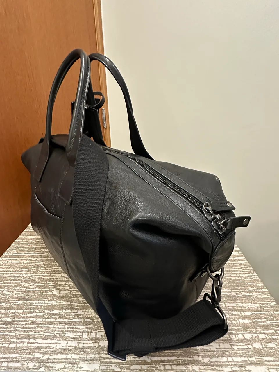 Bolsa Mala de mão ?Kenneth Cole? em couro legítimo  - Foto 4