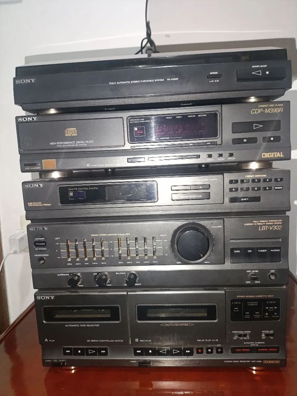 Sistema de Som Sony LBT-V302 Vintage Completo - Toca-Discos, CD, Fita e Rádio - Foto 4