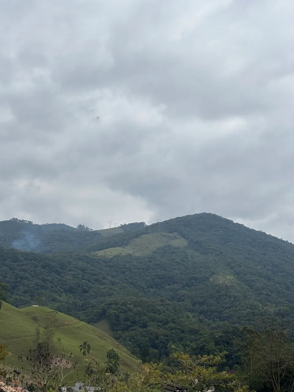 2 hectares com rio, mata preservada e vista para as montanhas | Santo Amaro da Imperatriz