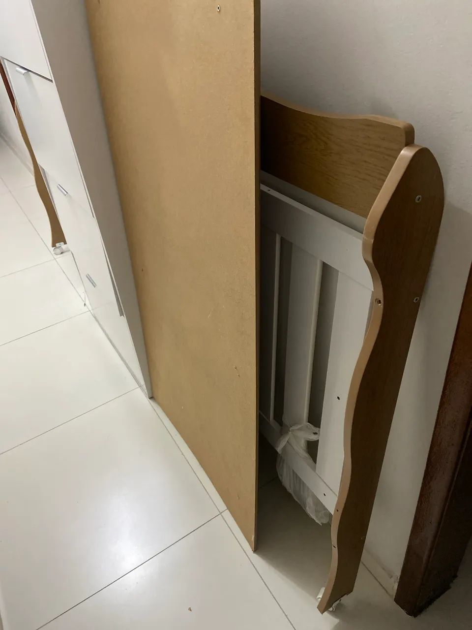 Vendo lindo berço americano que vira cama  - Foto 2