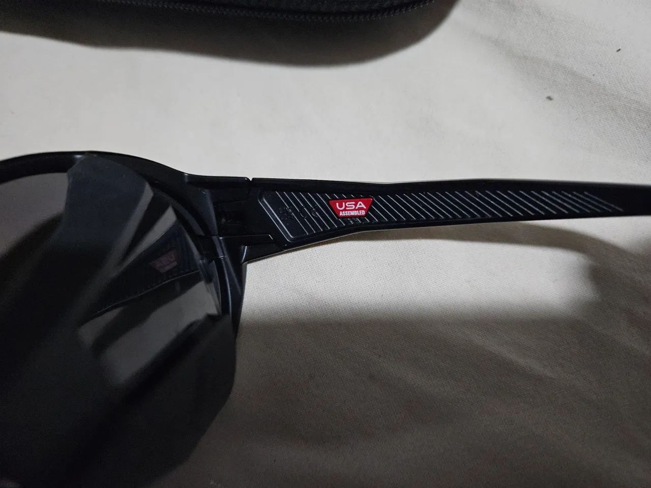 Óculos Oakley Clifden Matte Black Polarizado  - Foto 5