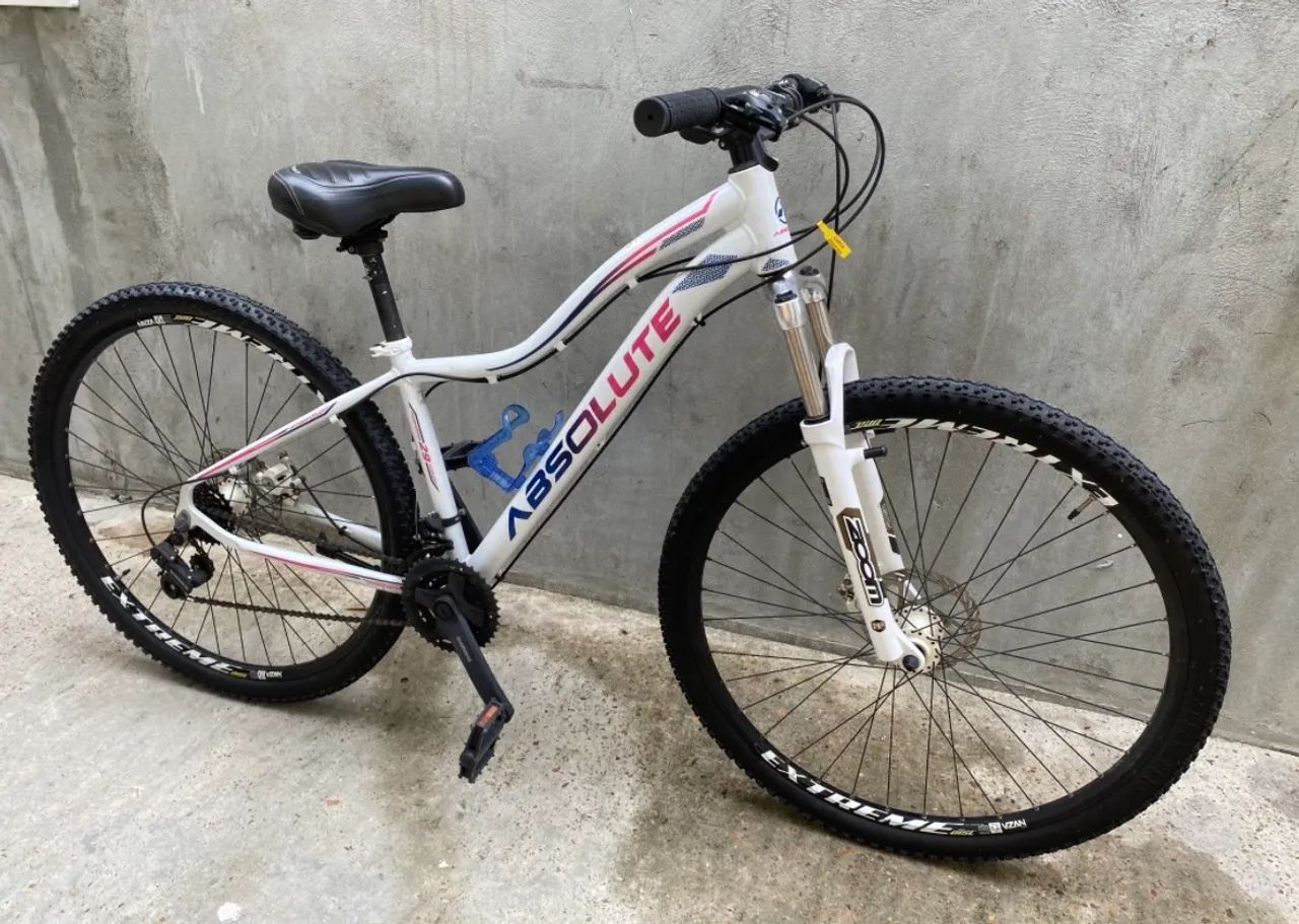 Bicicleta Absolute aro 29 seminova.