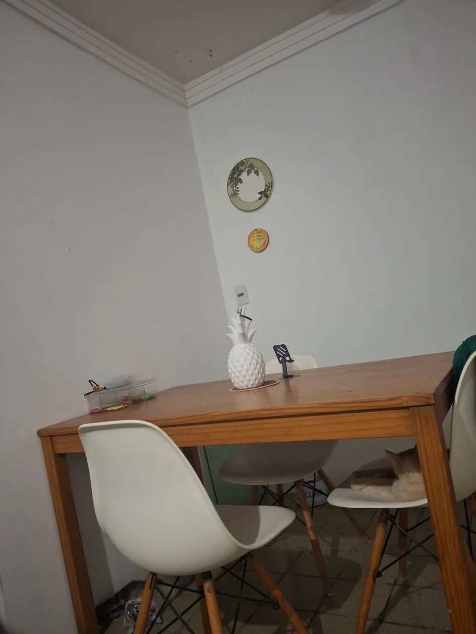 Mesa jantar madeira com cadeiras  - Foto 2