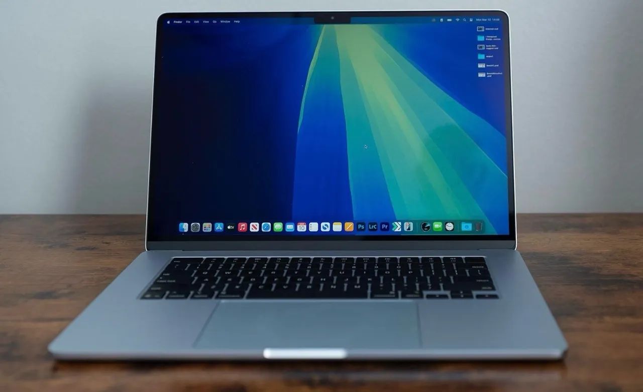 MacBook M4 Air 16Gb 256Gb Excelente estado - Foto 2