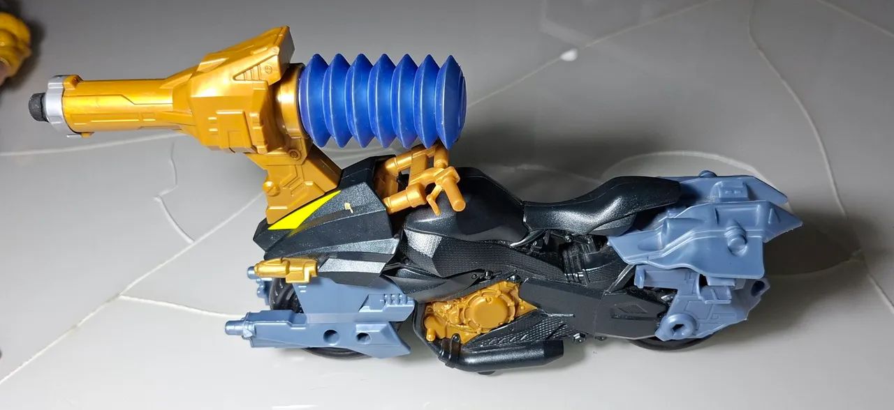 Boneco Batman E Batmoto Ataque Com Lançador - Mattel  - Foto 3