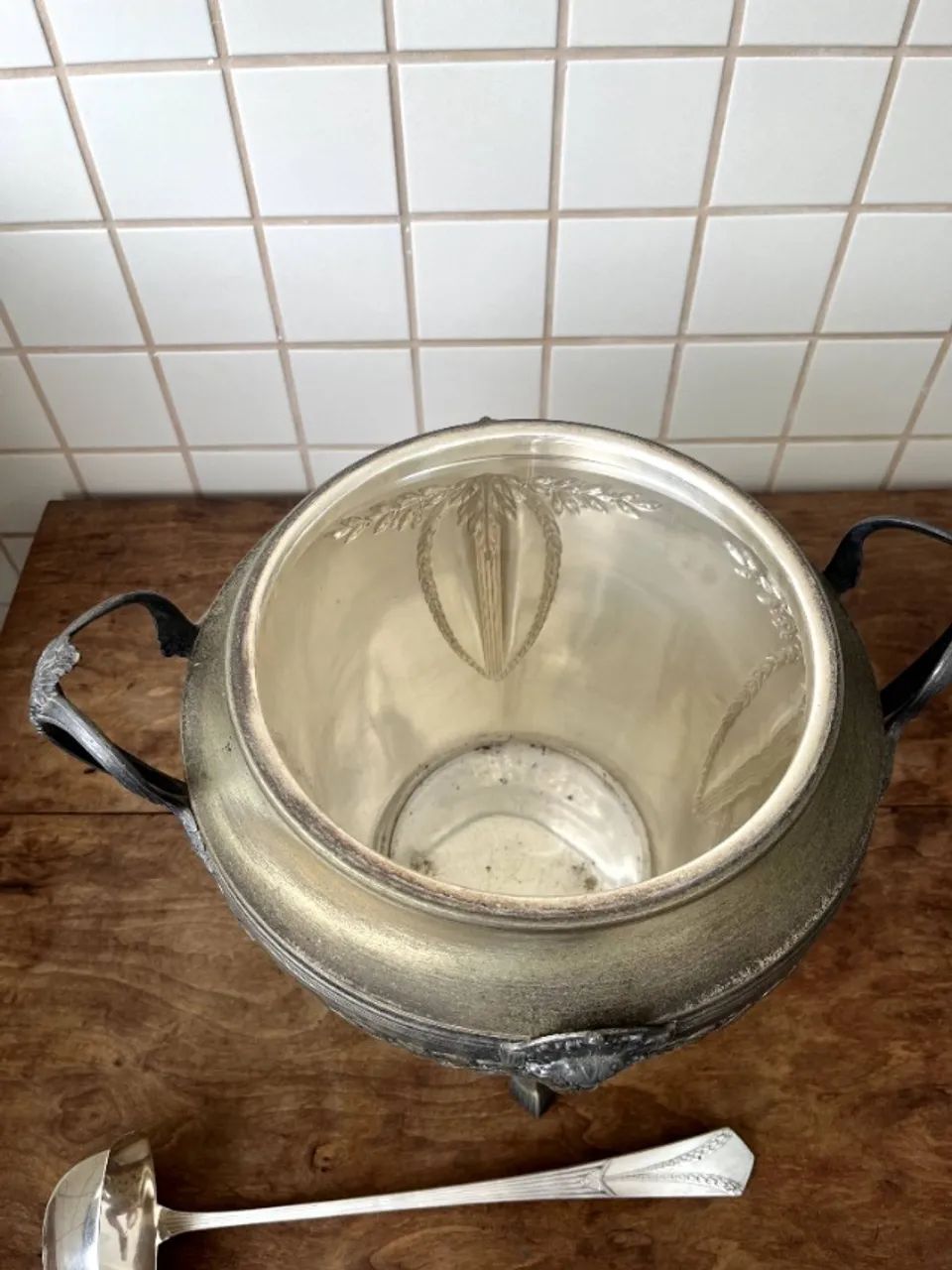 Boleira e bandeja de prata com 10 copos e colher - Foto 2