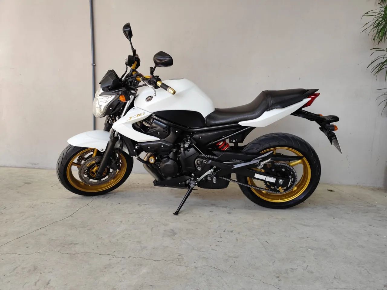 XJ6  - Foto 2