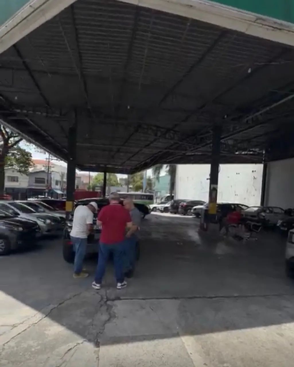 VENDE-SE ESTACIONAMENTO - REGIÃO LAPA - Foto 2