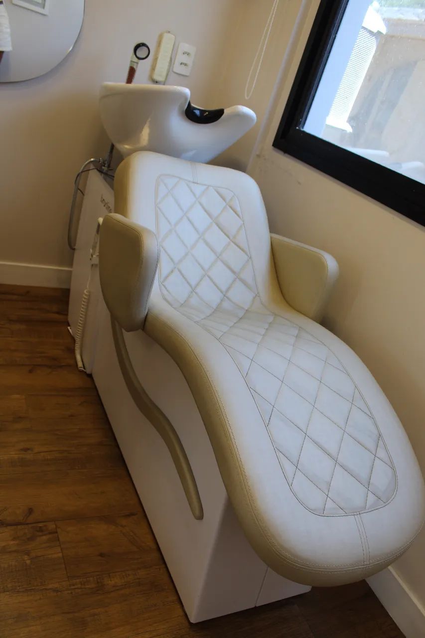 Lavatório de massagem e cadeira - Estética / Salão Beleza - Foto 4