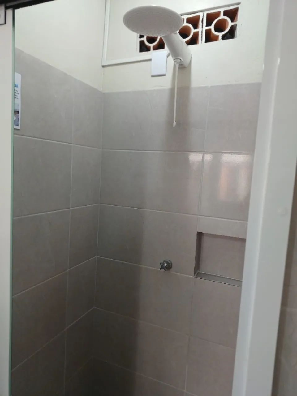 Suítes e Quartos Privativos e Equipados no Centrinho da Lagoa da Conceição. - Foto 5