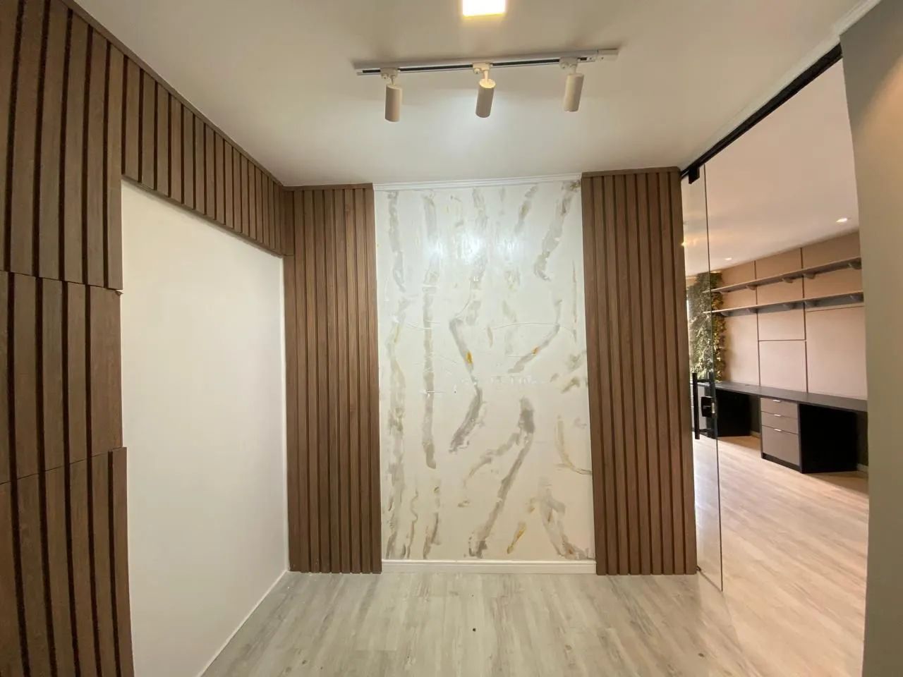 Sala Comercial com planejados à Venda ou Locação no Edifício Dallas | Campolim ? Sorocaba/ - Foto 2