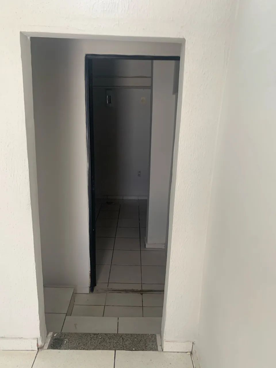 QUARTO  e  KITNET  Mobiliado e sem mobília - Centro de Belém - Foto 5