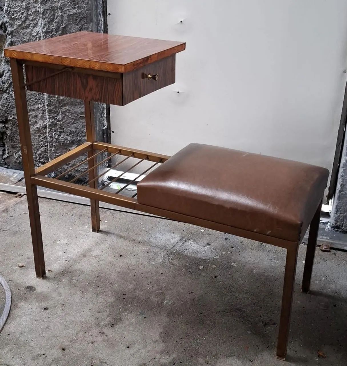 Mesa antiga telefone 