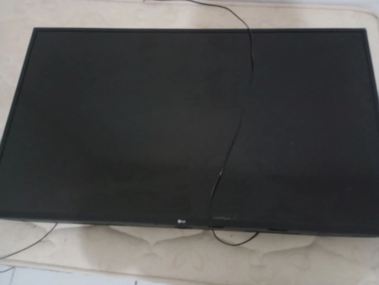  smartv 50 polegadas LG tela quebrada 400 reais 