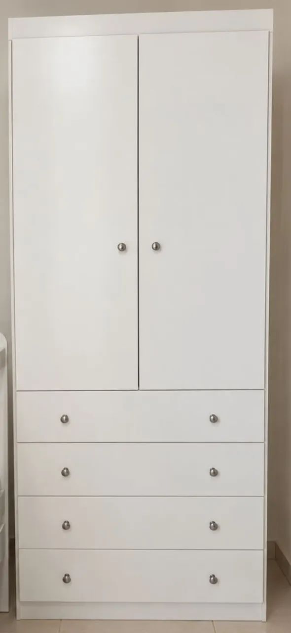 Guarda-roupa 