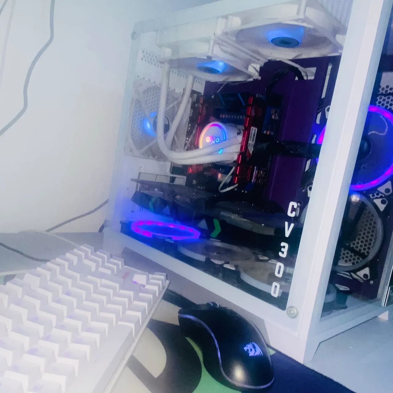 White Gaming PC Promotion65690768951810121