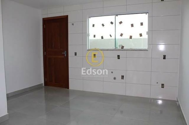 Sobrado com Excelente Acabamento com 2 Suítes - Bairro San Marino! - Foto 4