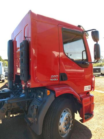 Volvo Vm 260 4 eixo - Foto 2