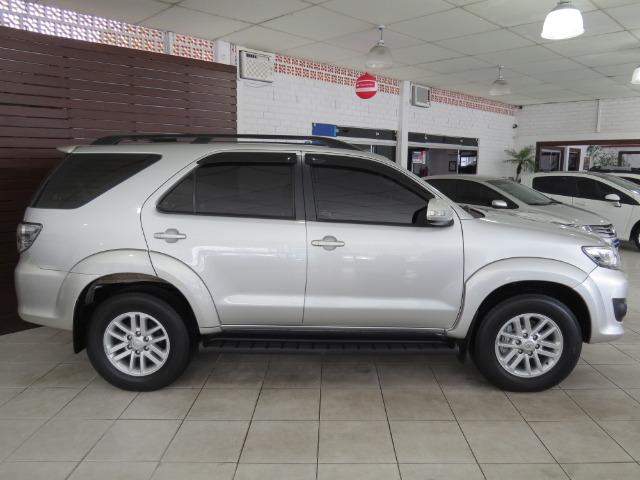 Hilux SW4 3.0 SRV 4x4 Diesel 7 Lugares Automático - Foto 8