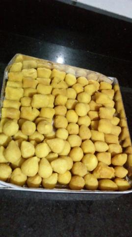 Salgados veganos e tradicional - Foto 2