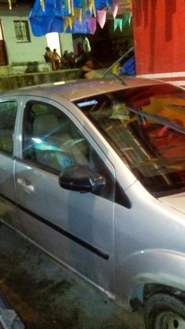 Vendo ou troca carro muito bom fista seda - Foto 3