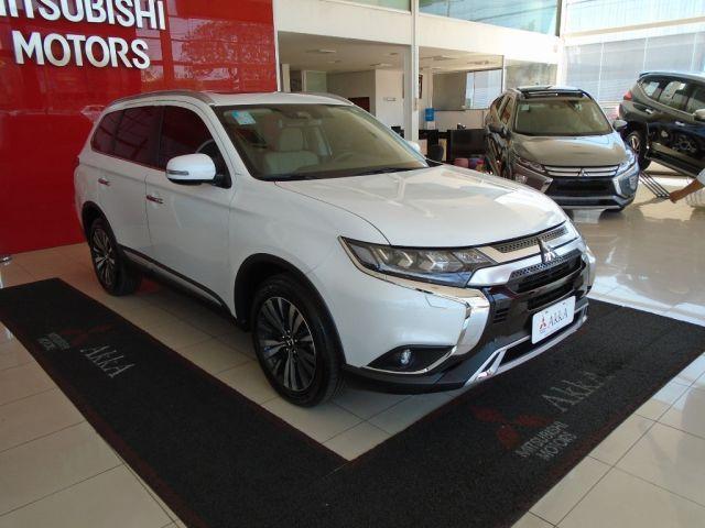 OUTLANDER 2.2 165CV DIESEL AUT. zero Km - Foto 3