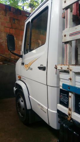 Mercedes Benz 710Plus Extra2006/2006 - Foto 8