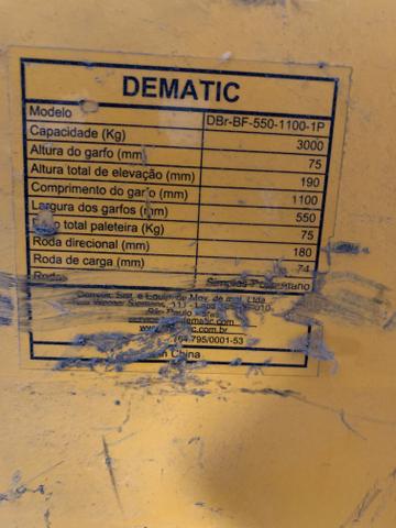 Paleteira Manual usada DEMATIC - Foto 3