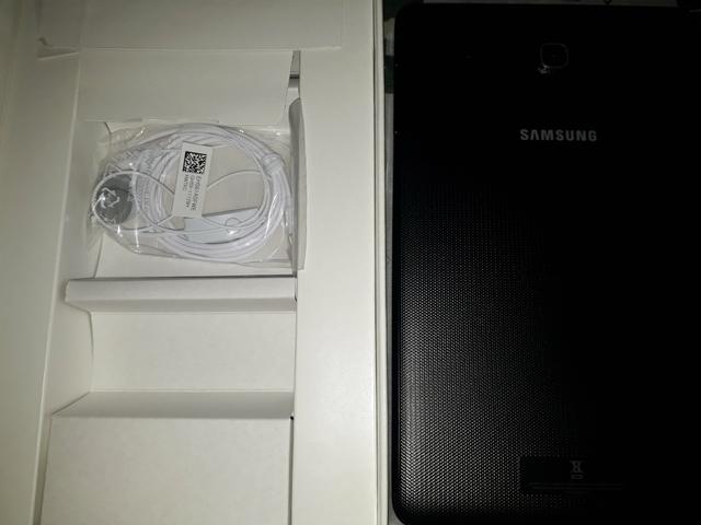 Tablet Tab E tela 9.6. 8 GB mais cartão com 64 GB - Foto 3