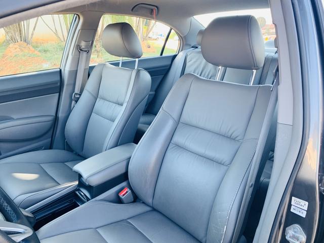 Civic LXL 1.8 Flex Automático (Aceitamos Trocas e Financiamos) - Foto 13