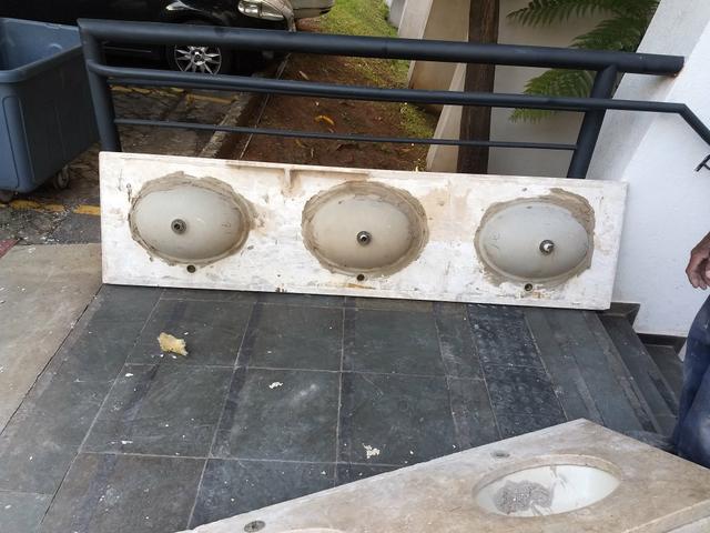 Vendo portas e lavatórios - Foto 4