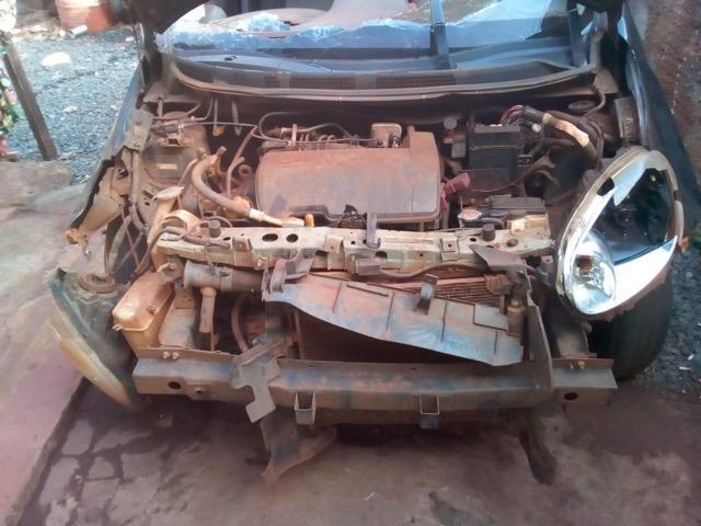 Carro capotado - Foto 4