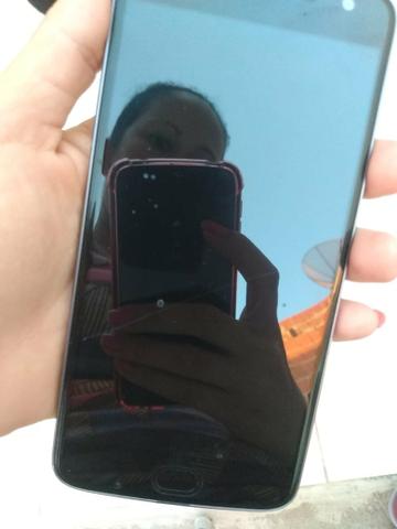 Vendo ou troco moto z 2play - Foto 3