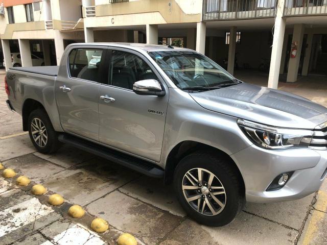 Hilux SRX 4X4 DIESEL AT 2016/2017 - Foto 11