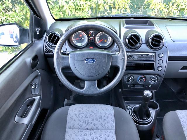 Ford Fiesta Sedan 1.0 2011 EXTRA!! - Foto 6