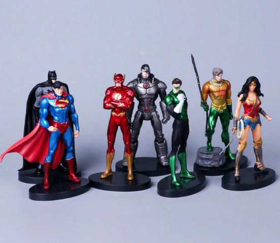 Bonecos Liga da Justiça