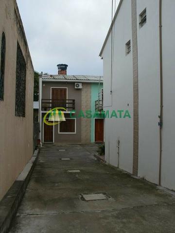 Apartamento seminovo, tipo sobrado, no Bairro Rosário, próximo ao centro - Foto 4