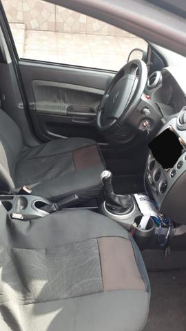 Vendo Fiesta Sedan 2011 1.6 Completo - Foto 8